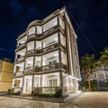 Sea La Vie Apartment Golem  Exterior photo
