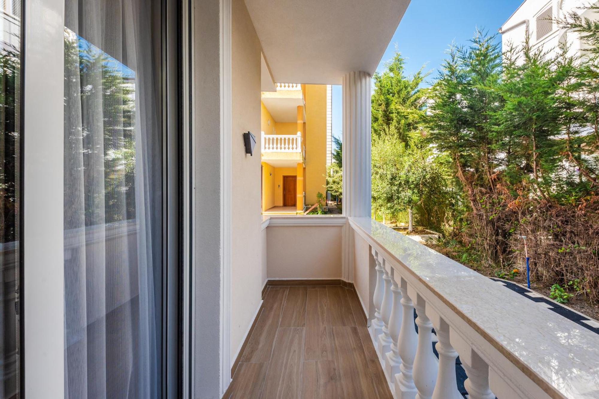 Sea La Vie Apartment *