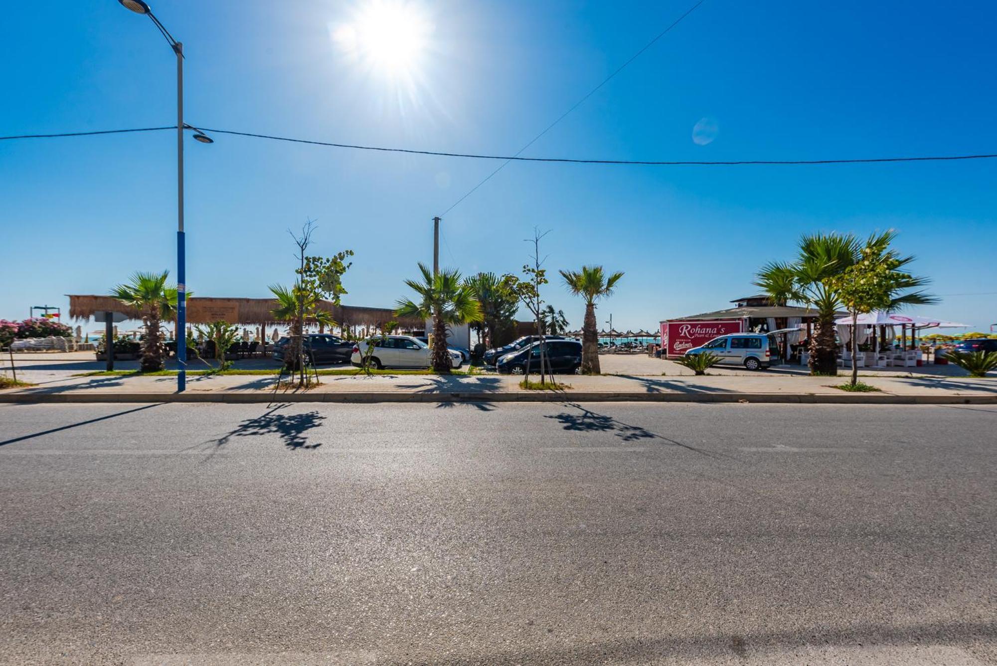 Sea La Vie * Golem (Tirana)