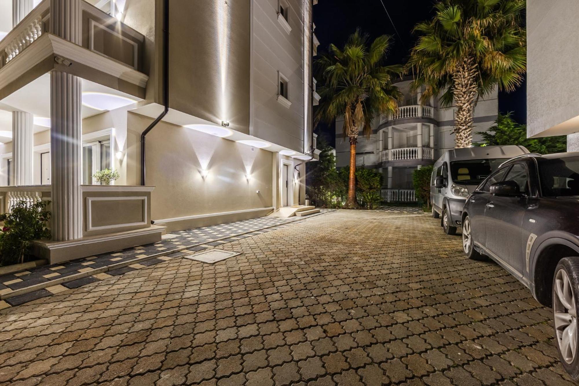 Sea La Vie Apartment